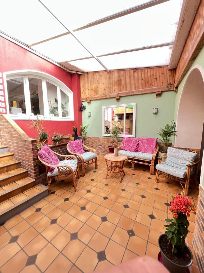 Hotel & Cantine De La Plage เลส์ซาบล์-โดล็อนน์ ภายนอก รูปภาพ