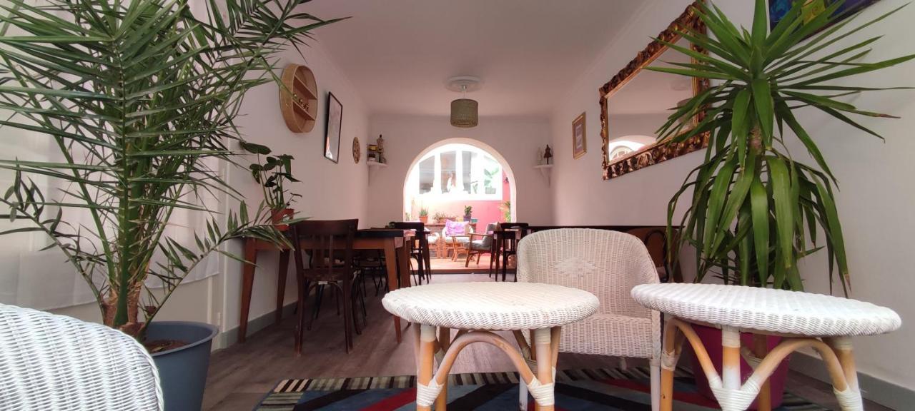 Hotel & Cantine De La Plage เลส์ซาบล์-โดล็อนน์ ภายนอก รูปภาพ
